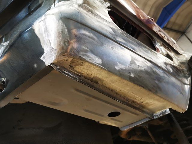 images/vehicle-restoration/slider/vehicle-restoration-4-kireth-ai.jpeg